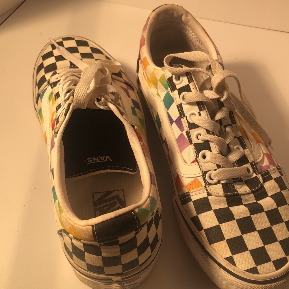 Women’s rare Vans Y2k lace up canvas shoes - Picture 5 of 11